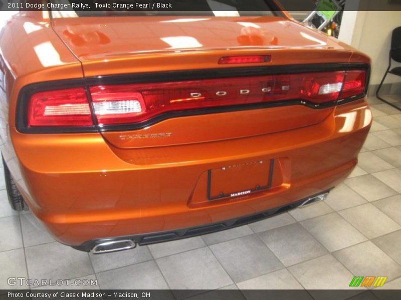  2011 Charger Rallye Toxic Orange Pearl