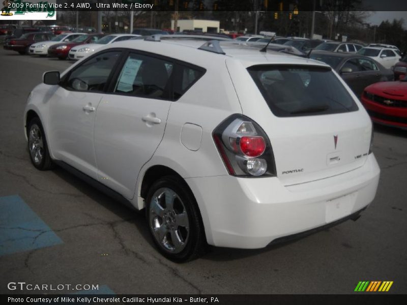 Ultra White / Ebony 2009 Pontiac Vibe 2.4 AWD