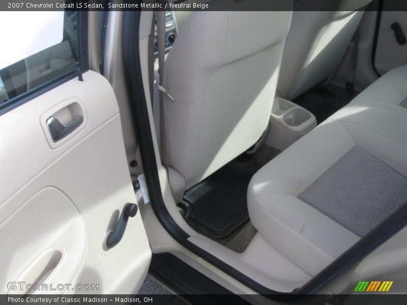 Sandstone Metallic / Neutral Beige 2007 Chevrolet Cobalt LS Sedan