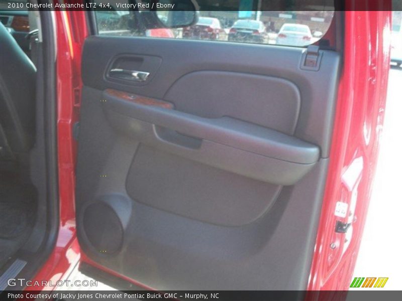 Victory Red / Ebony 2010 Chevrolet Avalanche LTZ 4x4