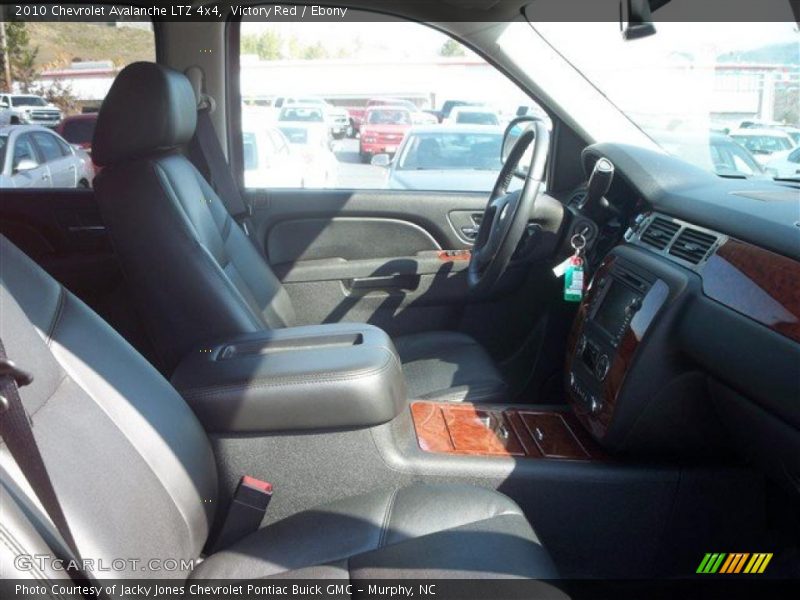Victory Red / Ebony 2010 Chevrolet Avalanche LTZ 4x4