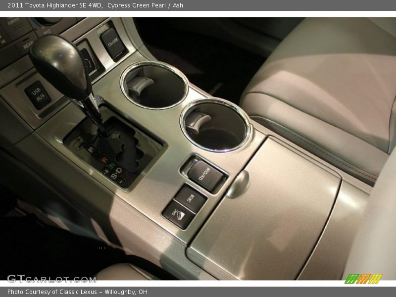 Cypress Green Pearl / Ash 2011 Toyota Highlander SE 4WD