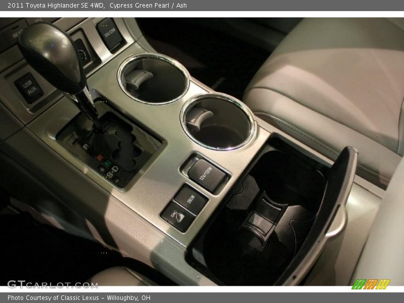 Cypress Green Pearl / Ash 2011 Toyota Highlander SE 4WD