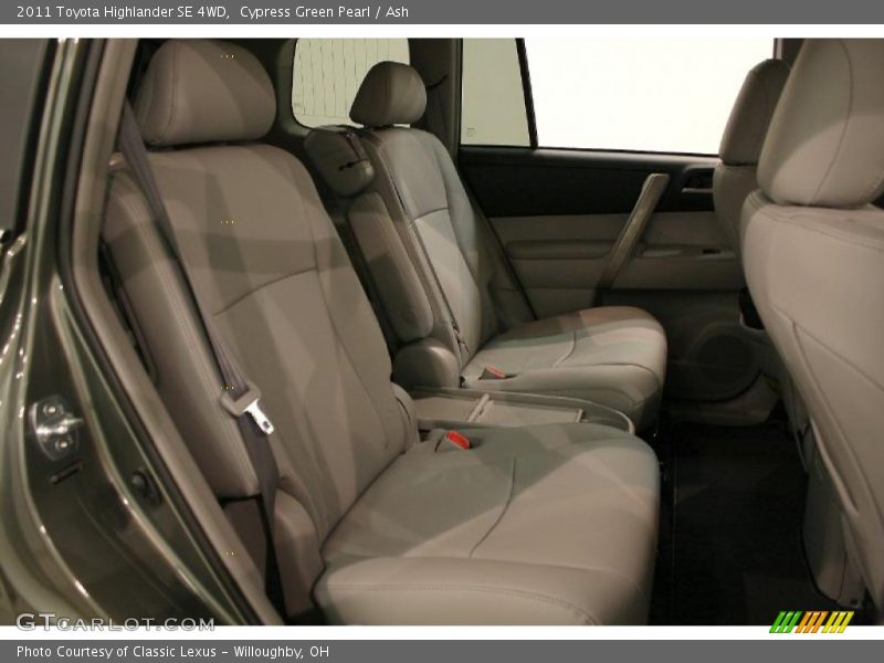 Cypress Green Pearl / Ash 2011 Toyota Highlander SE 4WD