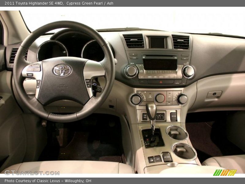 Dashboard of 2011 Highlander SE 4WD