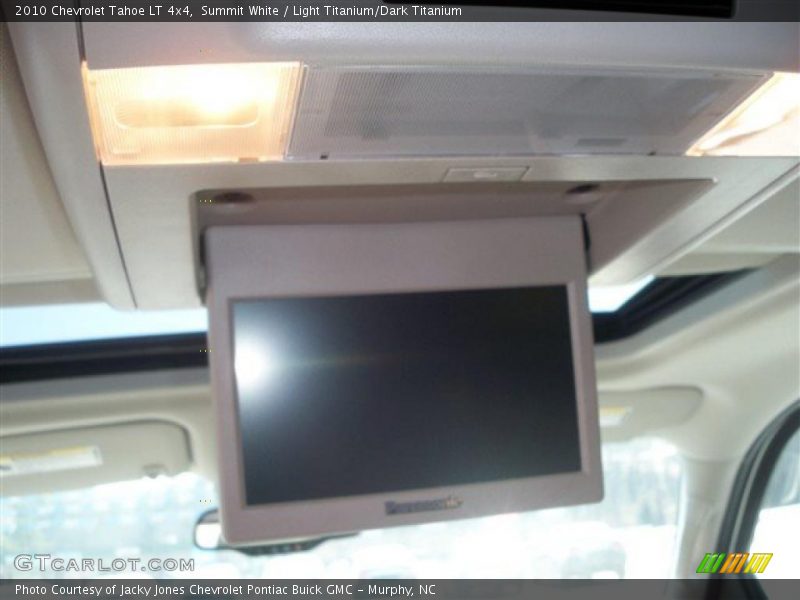 Summit White / Light Titanium/Dark Titanium 2010 Chevrolet Tahoe LT 4x4