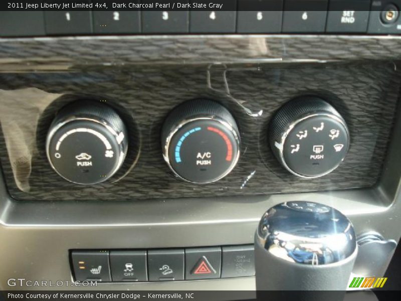 Controls of 2011 Liberty Jet Limited 4x4