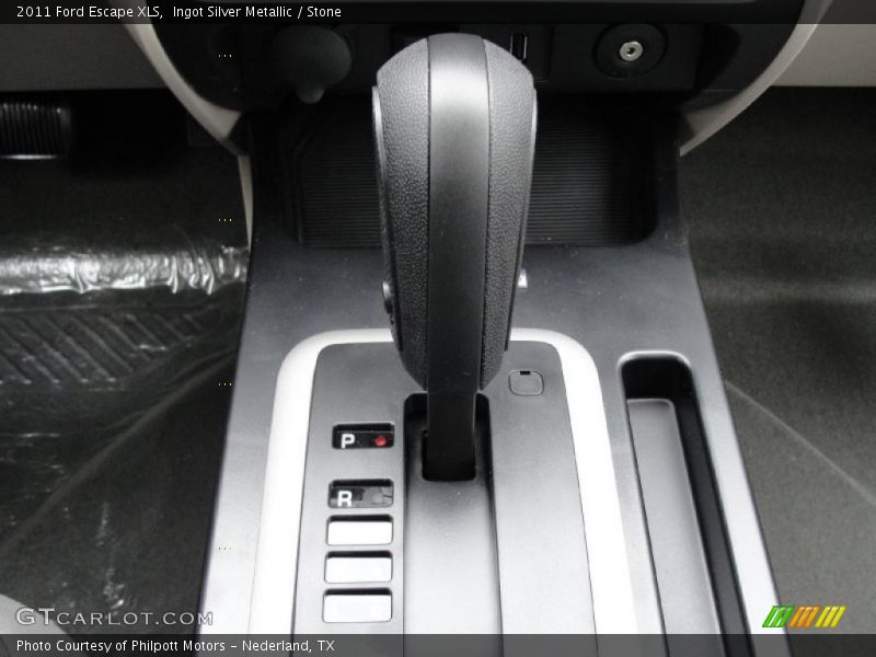  2011 Escape XLS 6 Speed Automatic Shifter