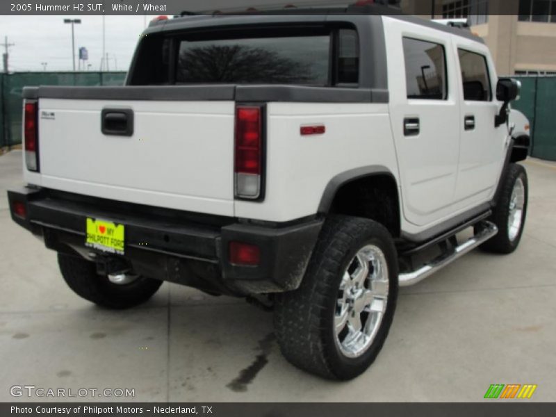 White / Wheat 2005 Hummer H2 SUT