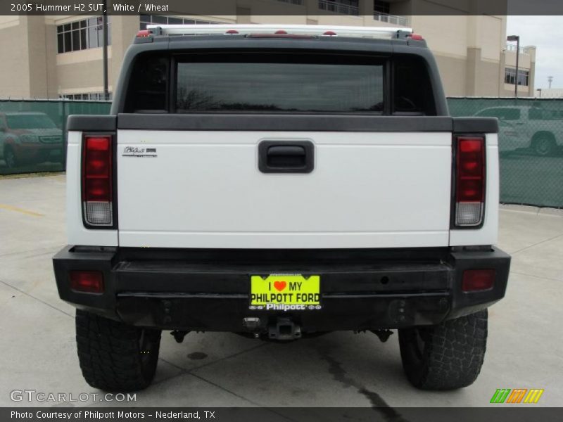 White / Wheat 2005 Hummer H2 SUT