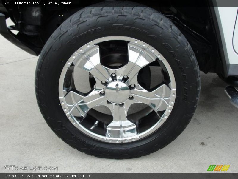 White / Wheat 2005 Hummer H2 SUT