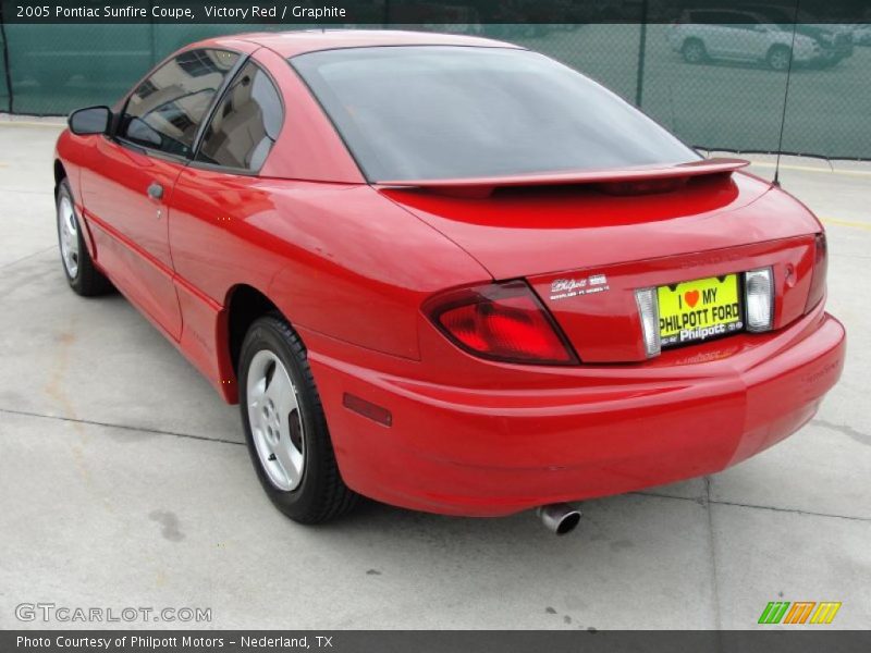 Victory Red / Graphite 2005 Pontiac Sunfire Coupe