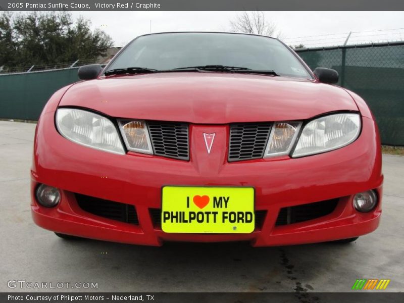 Victory Red / Graphite 2005 Pontiac Sunfire Coupe