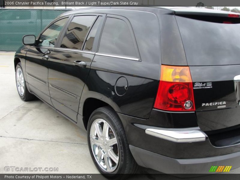 Brilliant Black / Light Taupe/Dark Slate Gray 2006 Chrysler Pacifica Touring