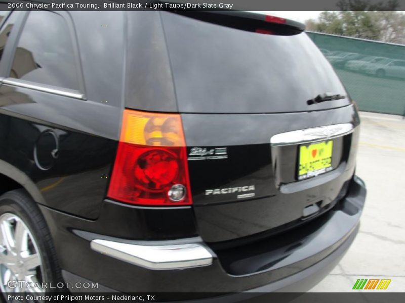 Brilliant Black / Light Taupe/Dark Slate Gray 2006 Chrysler Pacifica Touring