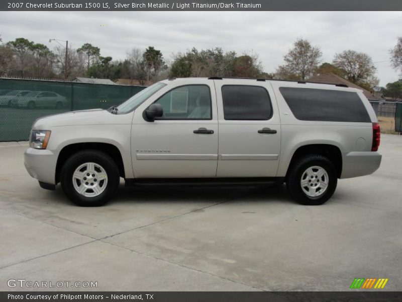 Silver Birch Metallic / Light Titanium/Dark Titanium 2007 Chevrolet Suburban 1500 LS