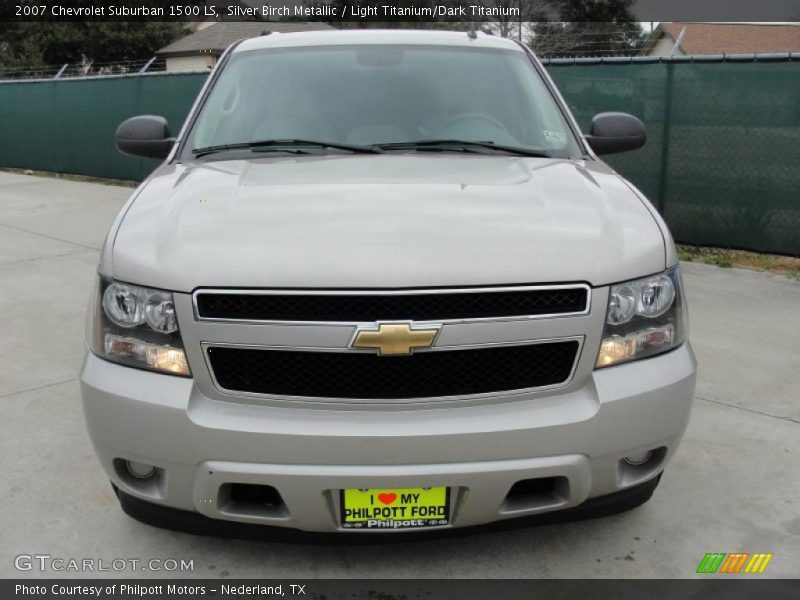 Silver Birch Metallic / Light Titanium/Dark Titanium 2007 Chevrolet Suburban 1500 LS