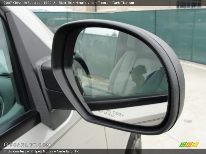Silver Birch Metallic / Light Titanium/Dark Titanium 2007 Chevrolet Suburban 1500 LS