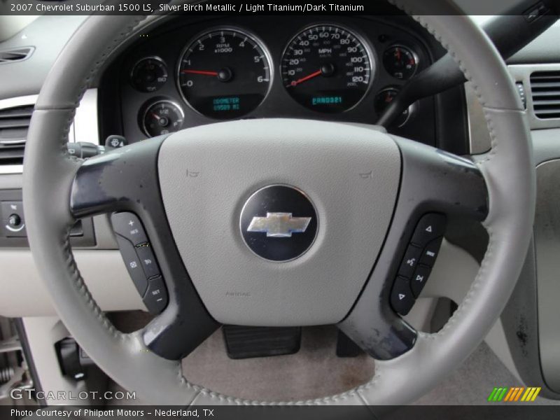 Silver Birch Metallic / Light Titanium/Dark Titanium 2007 Chevrolet Suburban 1500 LS