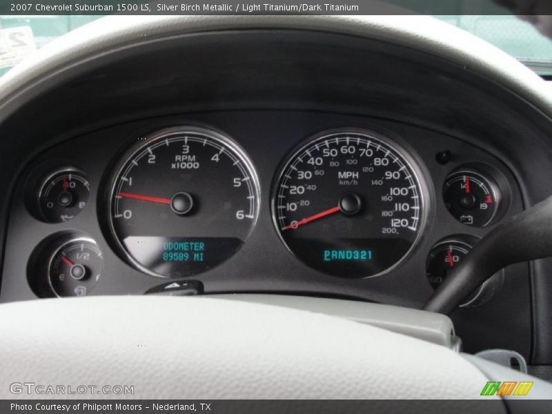 Silver Birch Metallic / Light Titanium/Dark Titanium 2007 Chevrolet Suburban 1500 LS