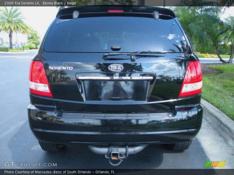 Ebony Black / Beige 2006 Kia Sorento LX