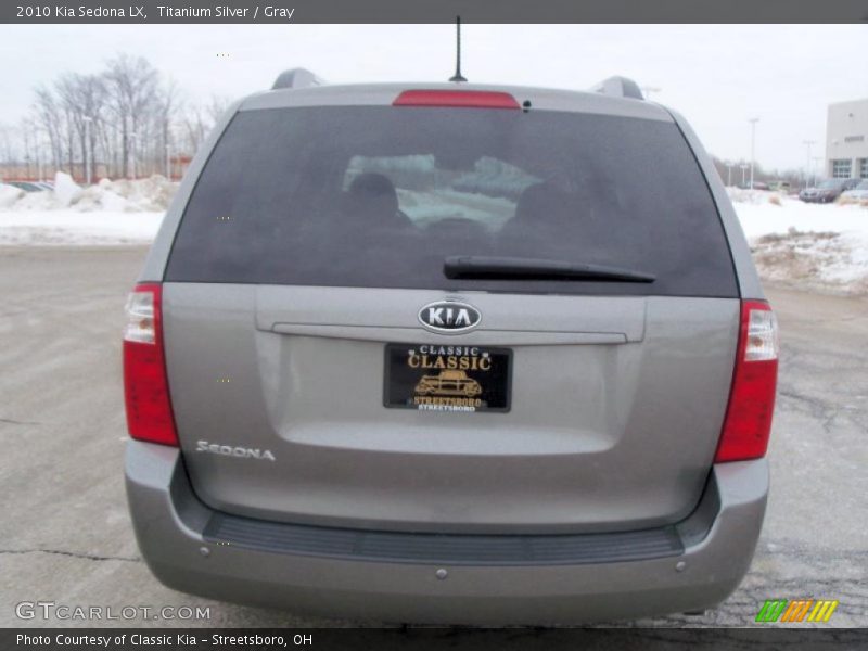 Titanium Silver / Gray 2010 Kia Sedona LX