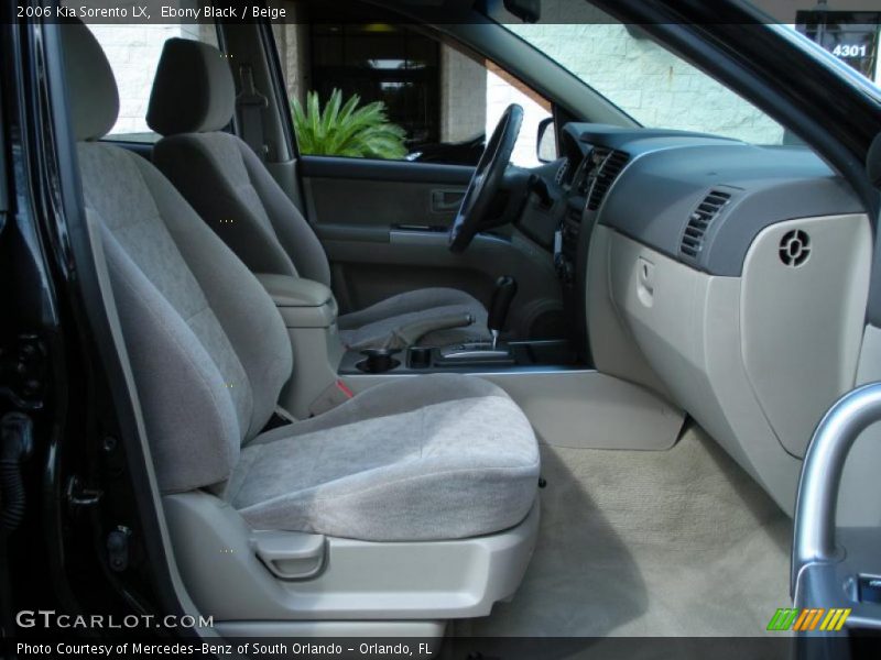 Ebony Black / Beige 2006 Kia Sorento LX