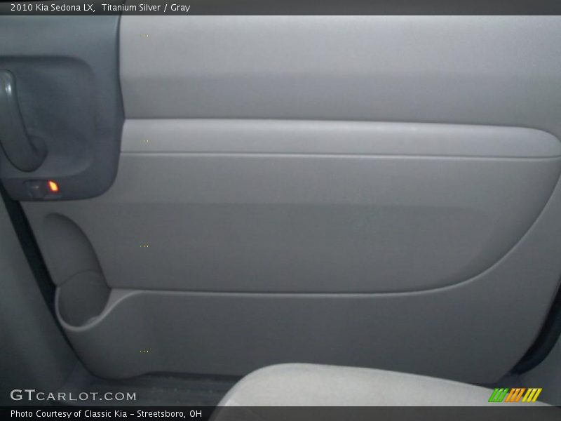 Titanium Silver / Gray 2010 Kia Sedona LX
