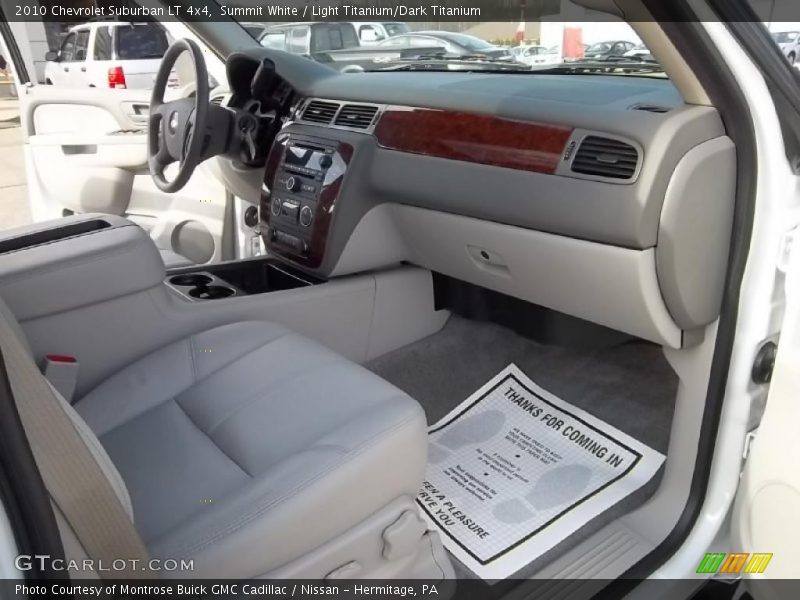 Summit White / Light Titanium/Dark Titanium 2010 Chevrolet Suburban LT 4x4