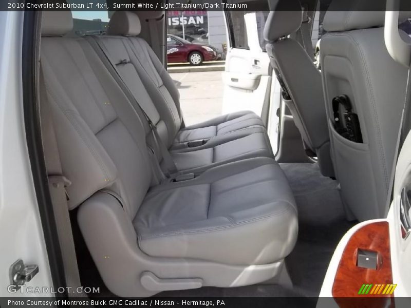 Summit White / Light Titanium/Dark Titanium 2010 Chevrolet Suburban LT 4x4