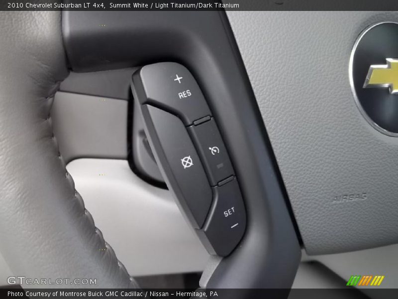 Summit White / Light Titanium/Dark Titanium 2010 Chevrolet Suburban LT 4x4