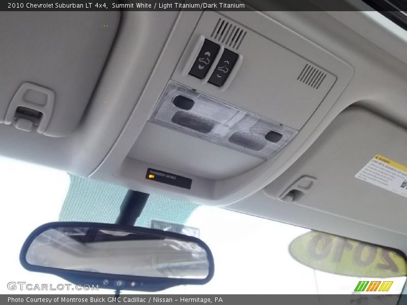 Summit White / Light Titanium/Dark Titanium 2010 Chevrolet Suburban LT 4x4