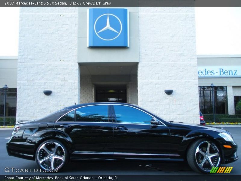 Black / Grey/Dark Grey 2007 Mercedes-Benz S 550 Sedan