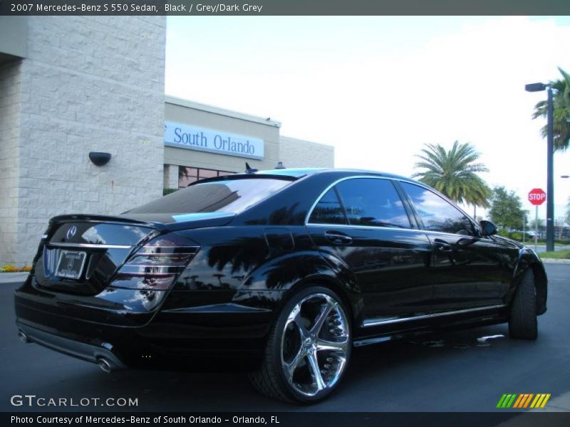 Black / Grey/Dark Grey 2007 Mercedes-Benz S 550 Sedan