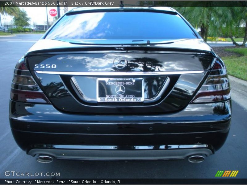Black / Grey/Dark Grey 2007 Mercedes-Benz S 550 Sedan