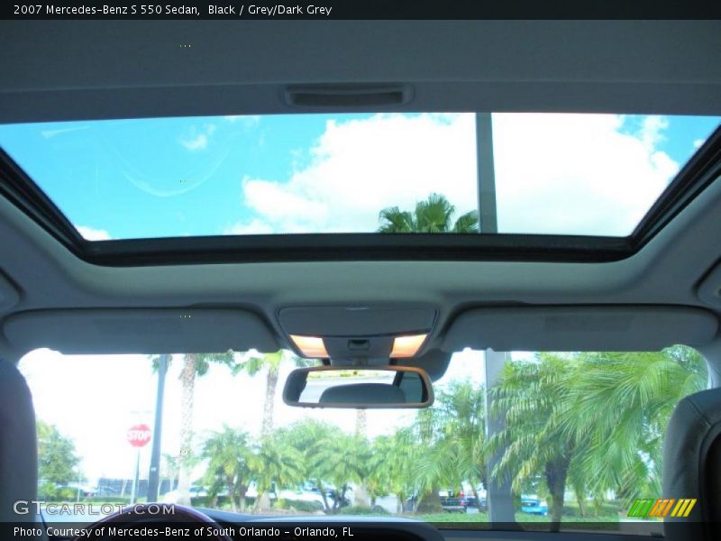 Sunroof of 2007 S 550 Sedan