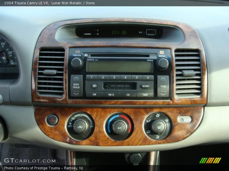 Lunar Mist Metallic / Stone 2004 Toyota Camry LE V6