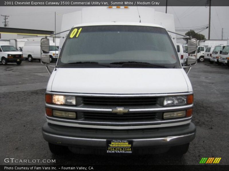 Summit White / Medium Gray 2001 Chevrolet Express Cutaway 3500 Commercial Utility Van