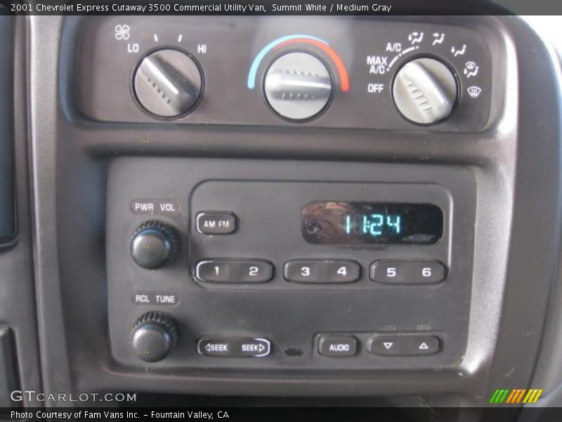 Summit White / Medium Gray 2001 Chevrolet Express Cutaway 3500 Commercial Utility Van