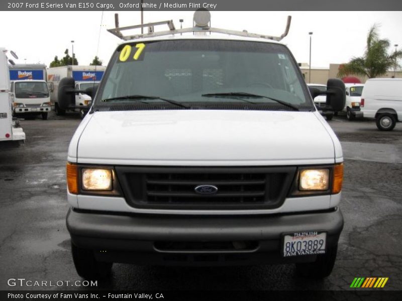 Oxford White / Medium Flint Grey 2007 Ford E Series Van E150 Cargo