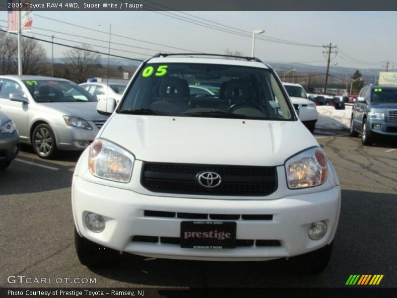 Super White / Taupe 2005 Toyota RAV4 4WD