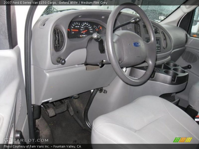Oxford White / Medium Flint Grey 2007 Ford E Series Van E150 Cargo