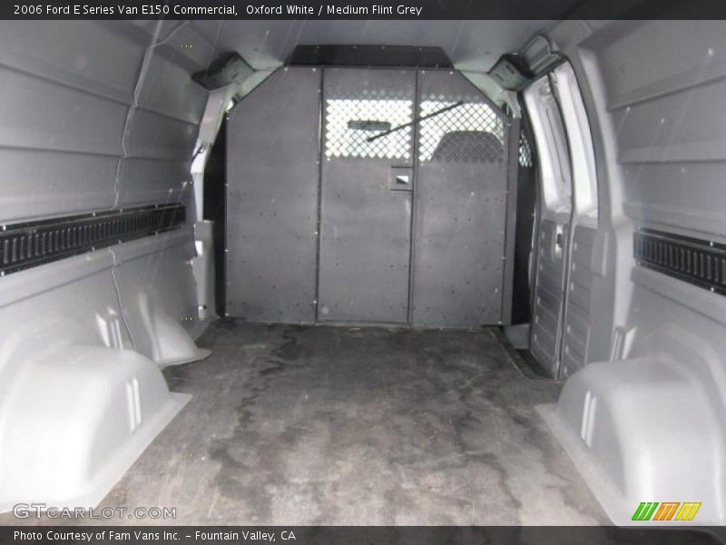 Oxford White / Medium Flint Grey 2006 Ford E Series Van E150 Commercial