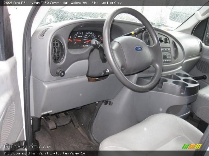 Oxford White / Medium Flint Grey 2006 Ford E Series Van E150 Commercial