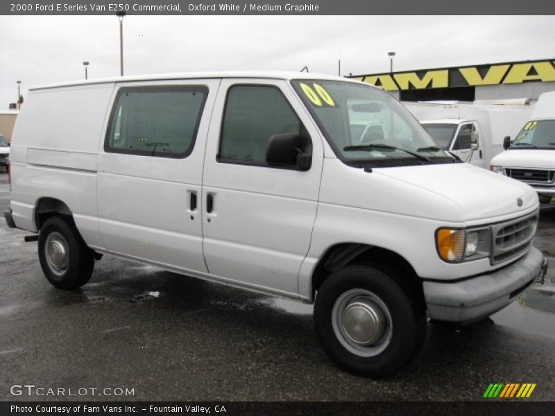 Oxford White / Medium Graphite 2000 Ford E Series Van E250 Commercial