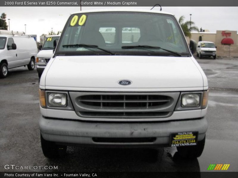 Oxford White / Medium Graphite 2000 Ford E Series Van E250 Commercial