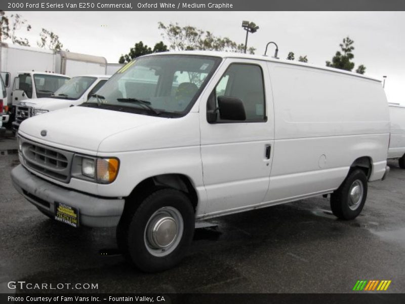 Oxford White / Medium Graphite 2000 Ford E Series Van E250 Commercial