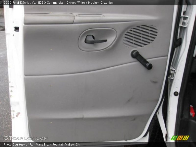 Oxford White / Medium Graphite 2000 Ford E Series Van E250 Commercial