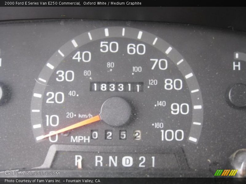 Oxford White / Medium Graphite 2000 Ford E Series Van E250 Commercial
