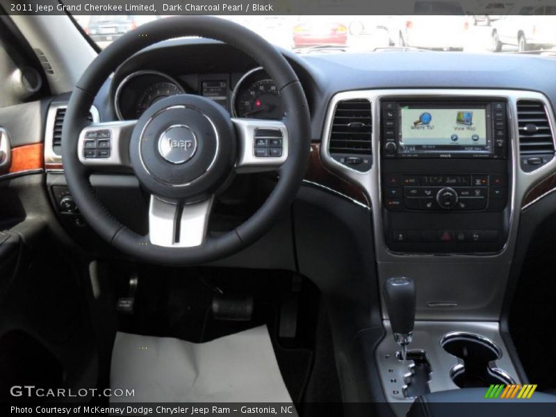 Dashboard of 2011 Grand Cherokee Limited